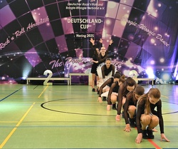 RR Formation Girl 008 (63 visits) RR Formation Girl 008